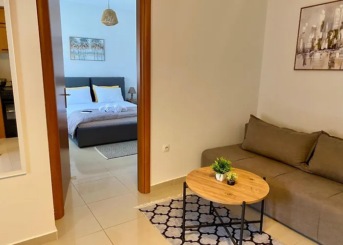 & Riverfront 3 Edessa